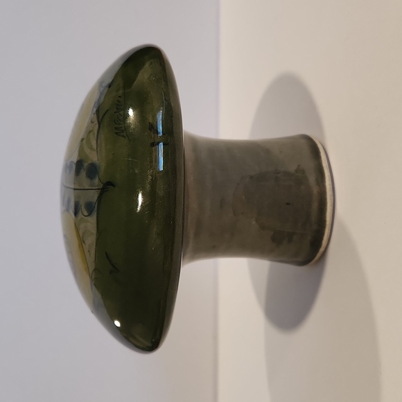 Gorgeous Tonala Bird and Rabbit Mushroom Figure- Signed - Picture 2 of 10